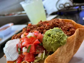 Rey's Restaurant Sports Bar