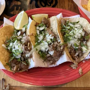 Carnitas street tacos