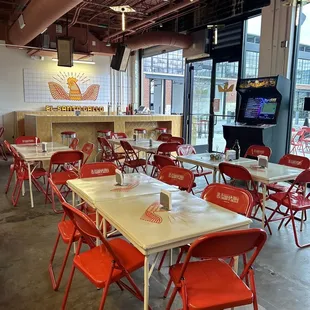 sushi and sashimi, interior