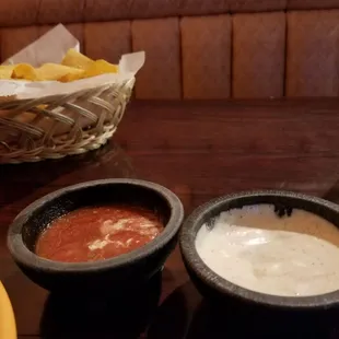 Red and white salsa complimentary