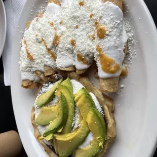 Veggie sope and chicken flautas