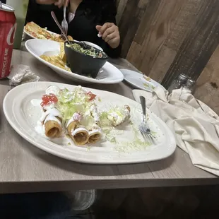 Flautas de Pollo and Guacamole with Chips