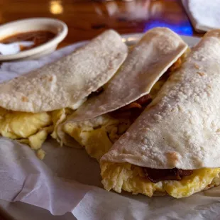 Best $4 breakfast in town. Get the corn tortillas.