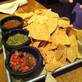 Bottomless Chips & Salsa