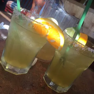 Small pitcher of margarita filled up about 4 glasses