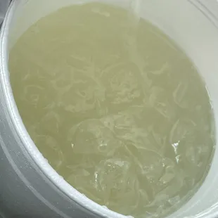 Agua fresca de lemon