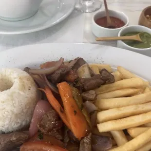 Lomo Saltado