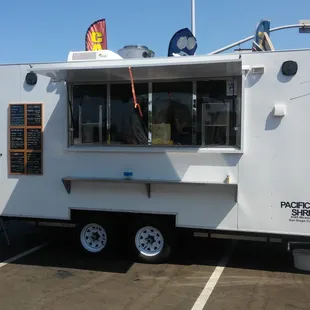 a food truck parked in a parking lot