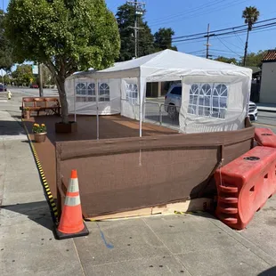 Outdoor patio sitting in El Sinaloense