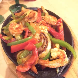 Shrimp fajita.