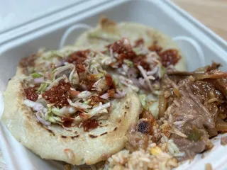 La Pinata Mexicatesen