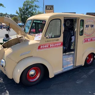 Milk Truck/Van