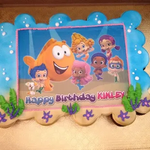 Once again, Eddie rocked! Cupcake cake was the talk of the party. Tasted great, fresh, on time, friendly, all around perfect.