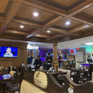 sushi and sashimi, interior