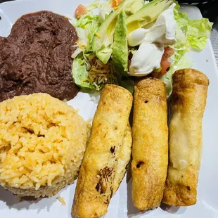 a plate of mexican food