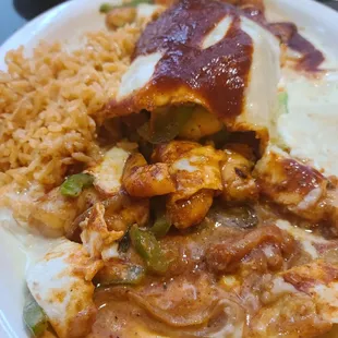 Burrito marino with added ranchero sauce