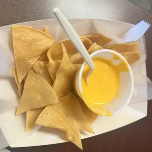 Chips and queso