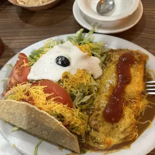 Lunch Special #6 Taco &amp; Enchilada (Beef) w/salad