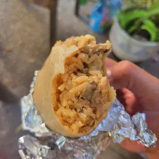 Super carne asada burrito