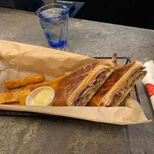 Cubano Sandwich