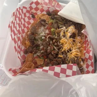 Asada nachos.