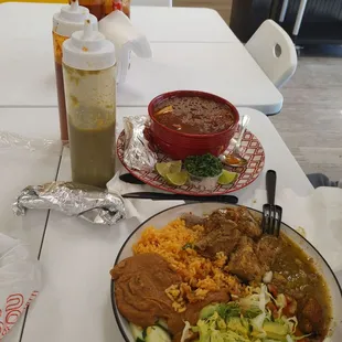 Ribs with green chilli comes with rice, salad and beans.