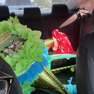 I didn't ask for blue and red. I asked for safari colors and they took pictures of exactly what i wanted.