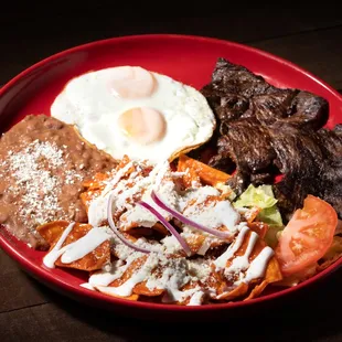 Chilaquiles con Arrachera