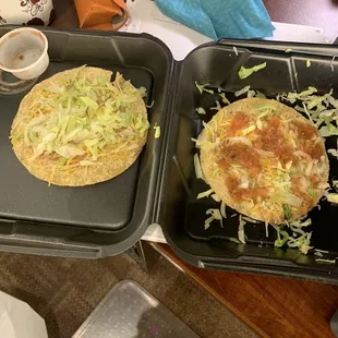 This is my 2nd visit I added the salsa. Poor excuse for a chalupa. This should be a dollar.