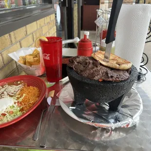 molcajete two people