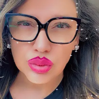 Maribel G.