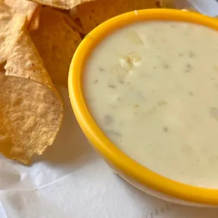 Queso and chips