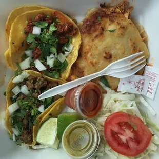 Fajita bottom left, pastor top left (incredible!) and a chicken gordita top right.