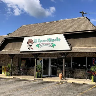 Restaurant Exterior and Patio