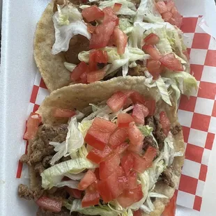 Fajita and chicharron taco