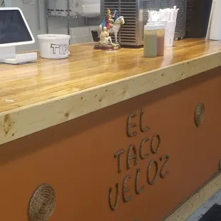 ramen and noodles, interior