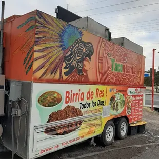 back of food trucj