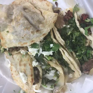 Best place ever!!!! I had 2Gorditas and 3tacos i definitely recoment ASADA AND CHORIZO