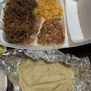 the contents of a meal