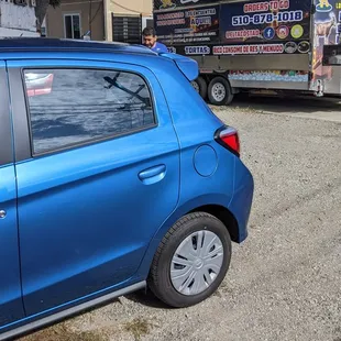 parked my rental MItzi in their enormous yard with lots of covered picnic seating oh yea! be back with a crew