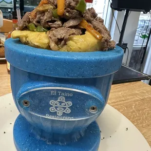 Mofongo relleno de churrasco!