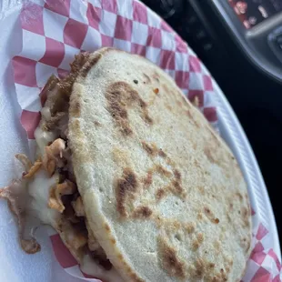 Chicken gordita