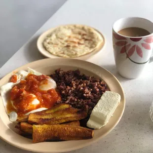 Un rico huevo ranchero