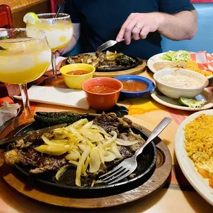 Fantastic "ribeye" carne asada/grilled onions. Not on the menu. You have to ask for it. Get it! :)...