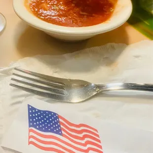 American flag holds the silverware. Very nice! XOXO