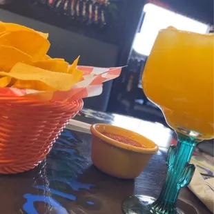 Chips and salsa which were really good and a mango margarita.