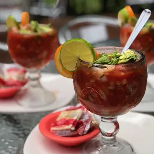 drink, oysters and mussels