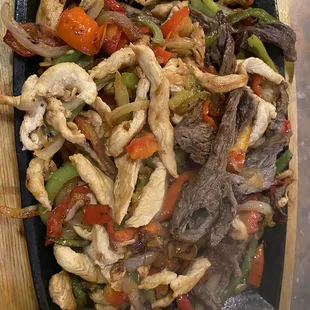 123122 My CombonFajita for 2, chick/steak So tasty and Huge Portions!