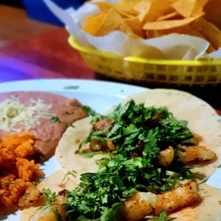 Shrimp taco platter