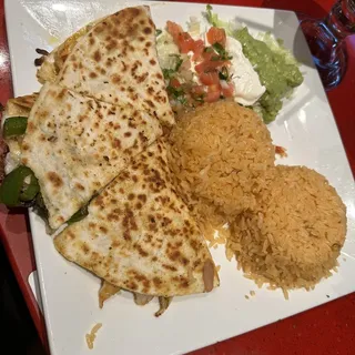 Quesadilla Cancun   Dinner